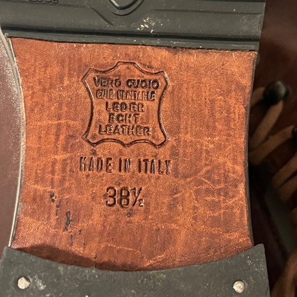 Leather boots - Picture 5 of 6